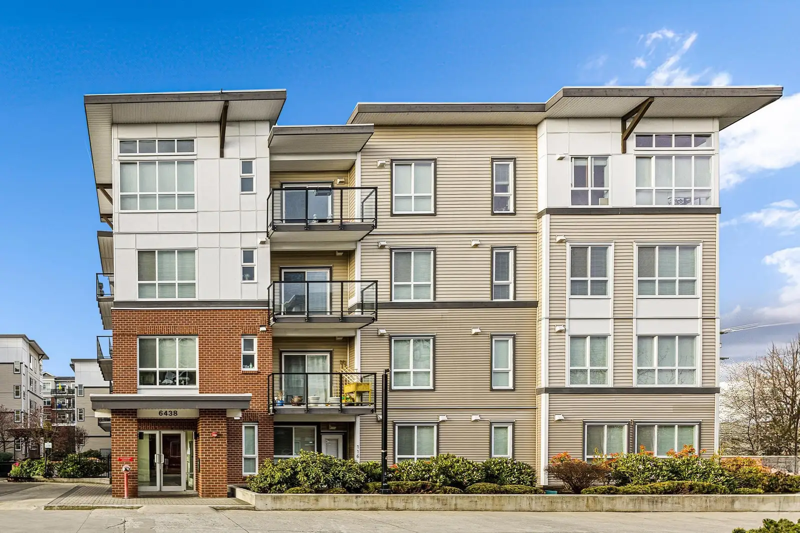 108 6438 195A STREET, Surrey BC V4N 6R5