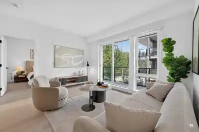106 2002 ST. GEORGE STREET, Port Moody BC V3H 0N4