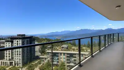 1301 8761 UNIVERSITY CRESCENT, Burnaby BC V5A 4Y8