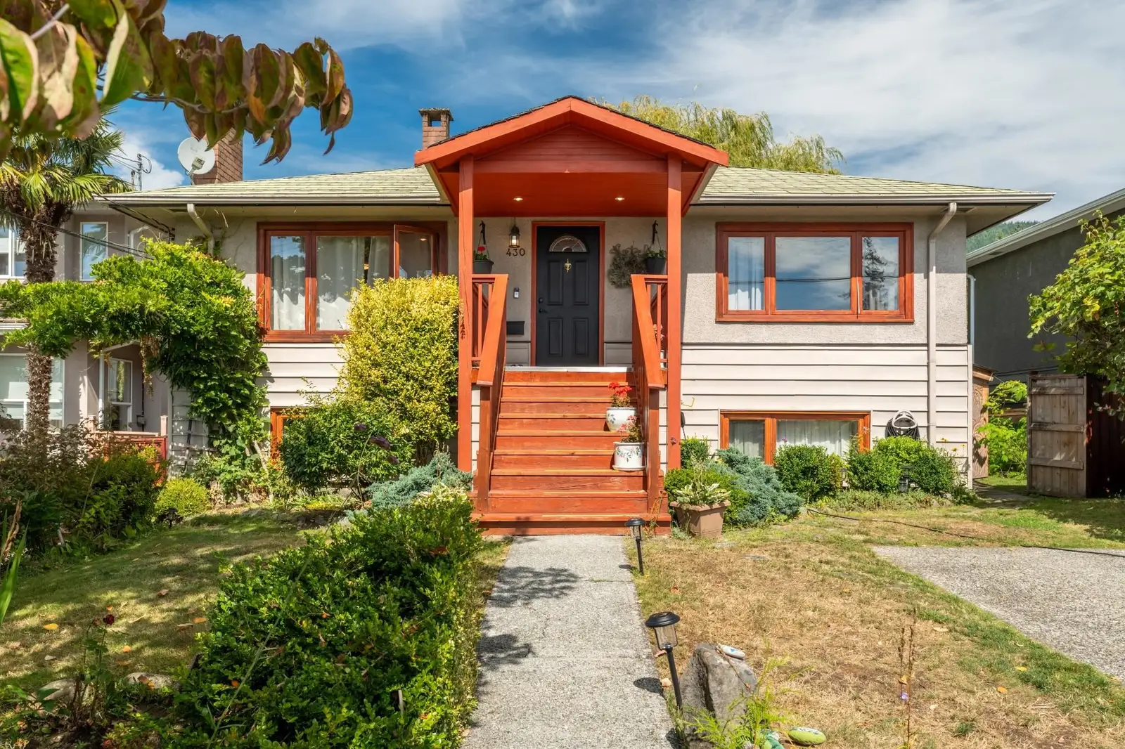 430 W KINGS ROAD, North Vancouver BC V7N 2M3