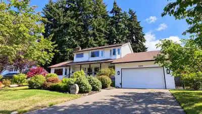 2296 129B STREET, Surrey BC V4A 7E2
