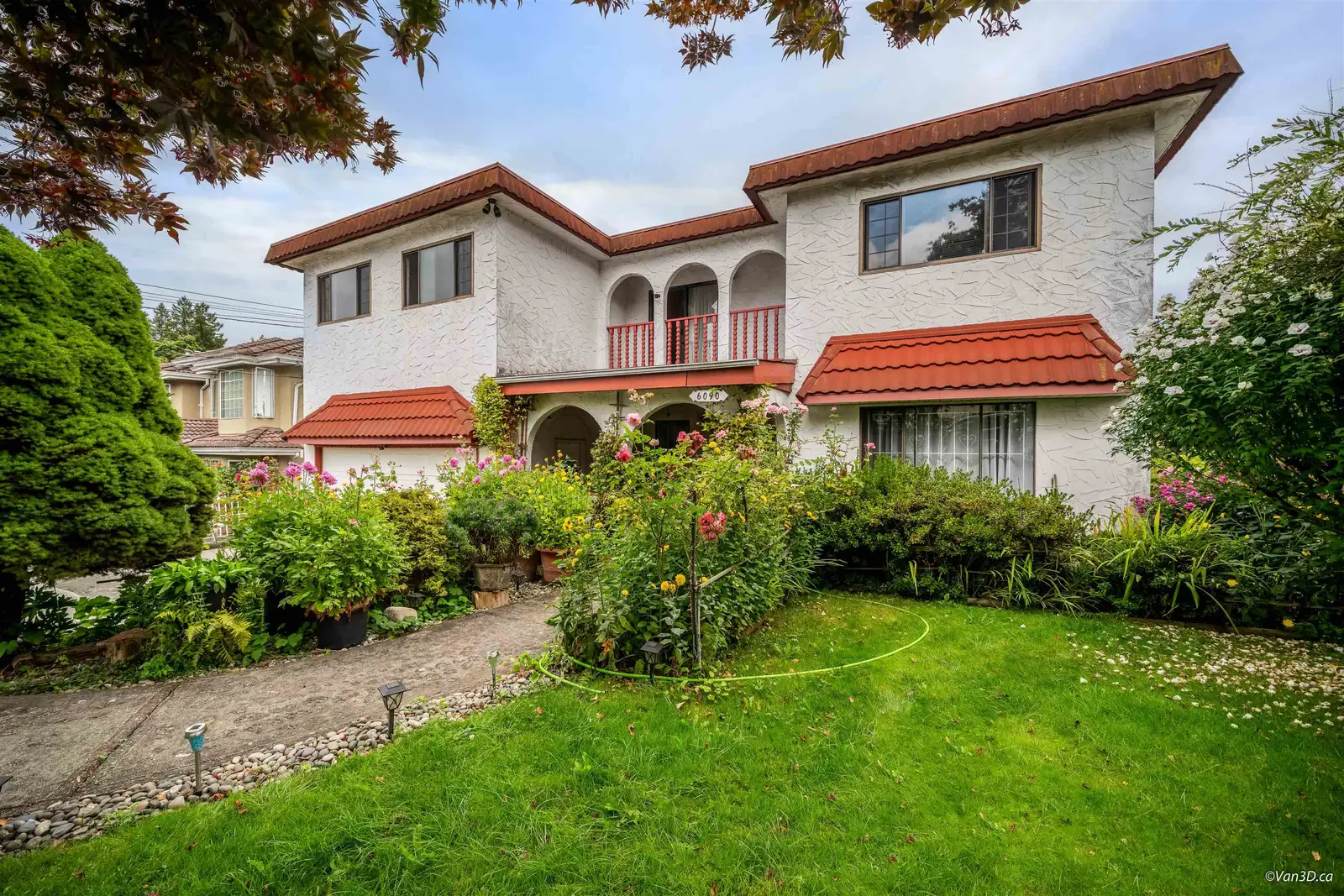 6090 6TH STREET, Burnaby BC V5E 3S3