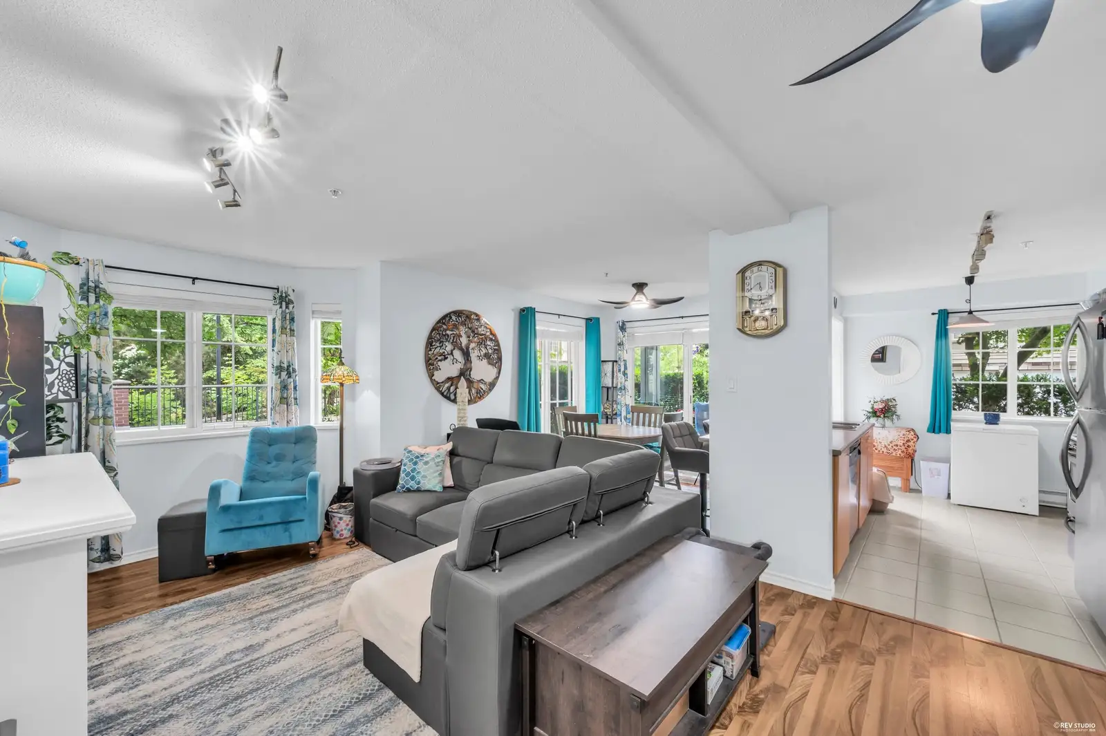 112 14877 100 AVENUE, Surrey BC V3R 3H1