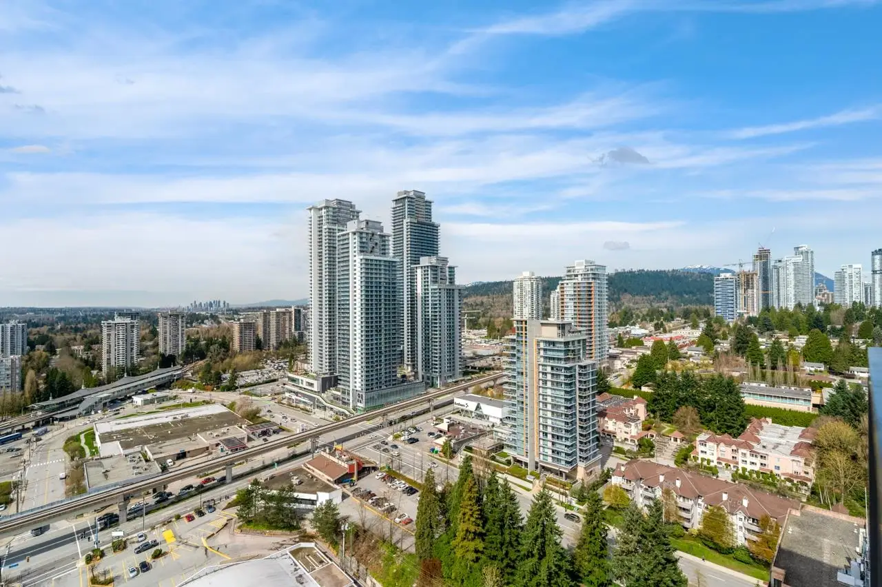 2408 450 WESTVIEW STREET, Coquitlam BC V3K 6C3