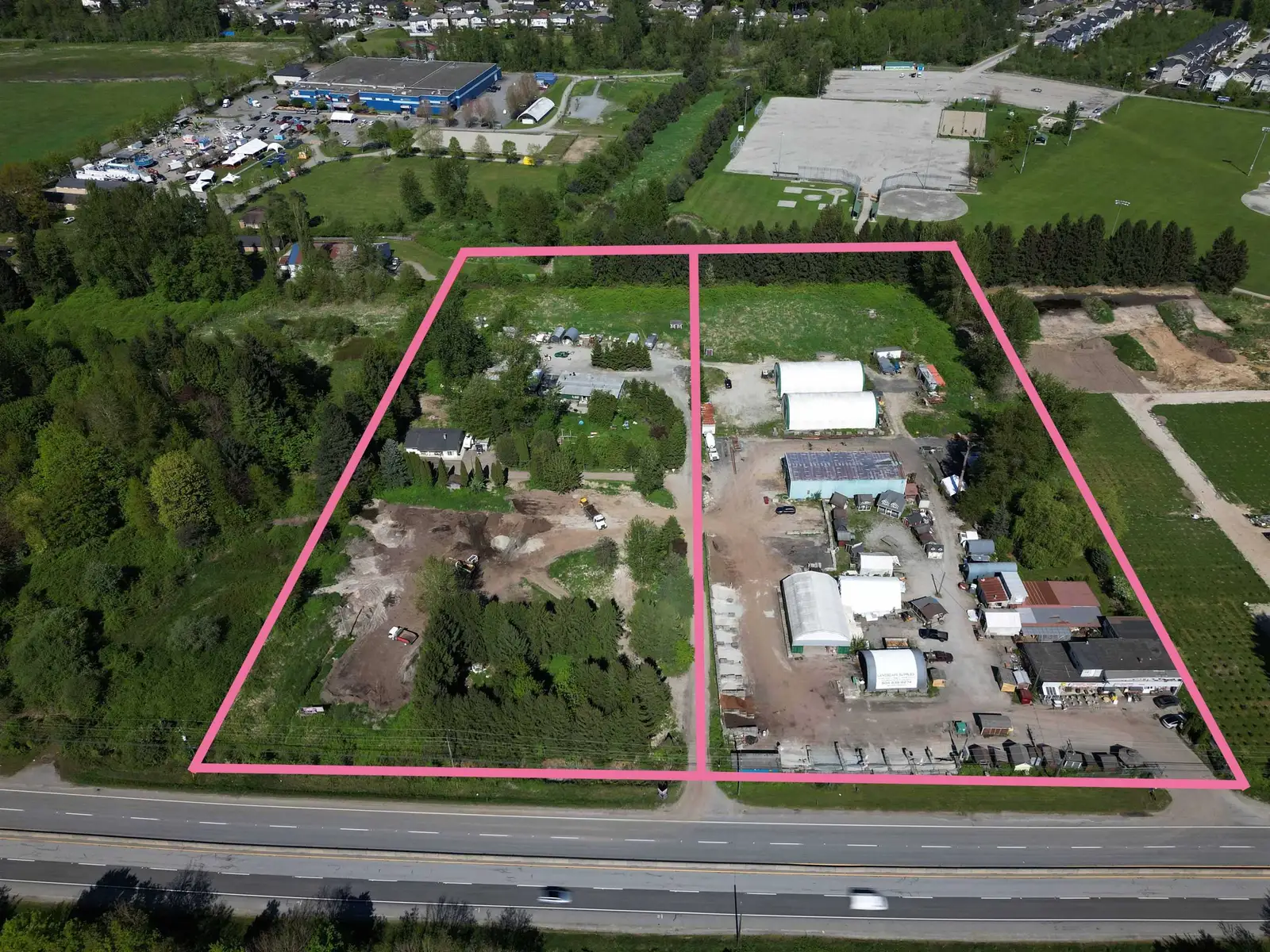 23519 LOUGHEED HIGHWAY, Maple Ridge BC V2W 1B8