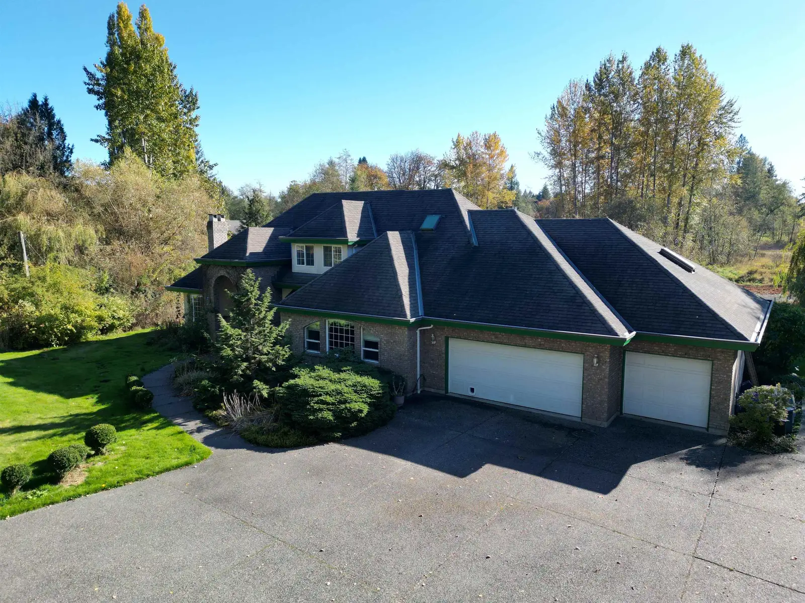 25796 64 AVENUE, Langley BC V4W 1V3