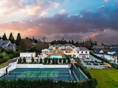 18238 20 AVENUE, Surrey BC V3Z 9W1