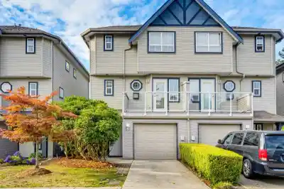 29 11229 232 STREET, Maple Ridge BC V2X 2N4