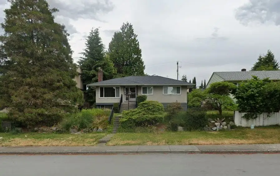 6127 BUCHANAN STREET, Burnaby BC V5B 2S4