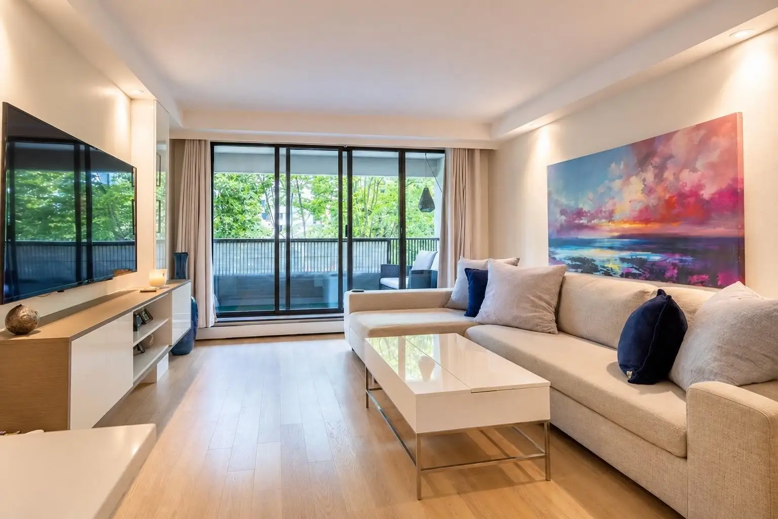 402 4134 MAYWOOD STREET, Burnaby BC V5H 4C9