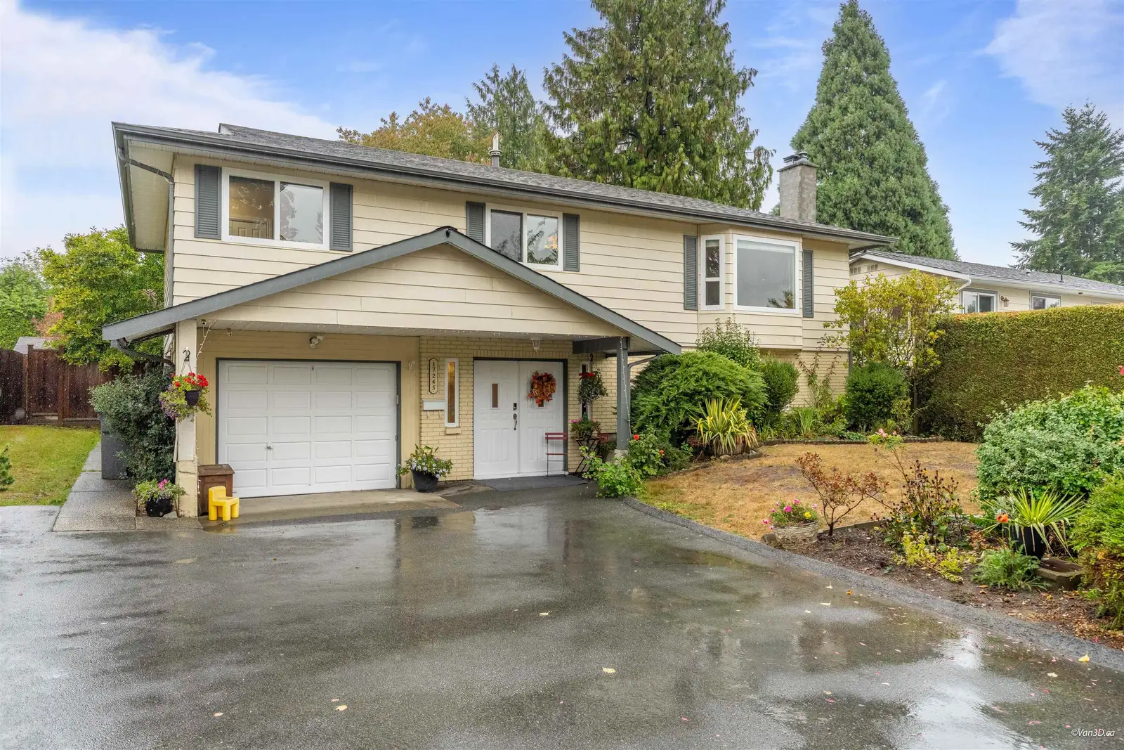 17245 59A AVENUE, Surrey BC V3S 5S4
