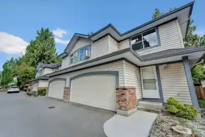 8 8257 121A STREET, Surrey BC V3W 3R4