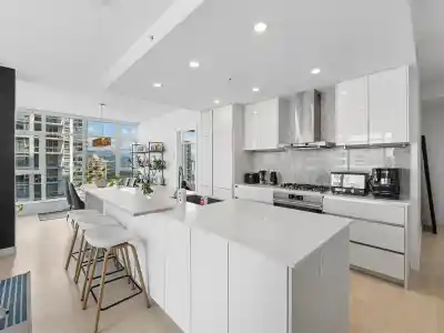 1807 6098 STATION STREET, Burnaby BC V5H 0H4