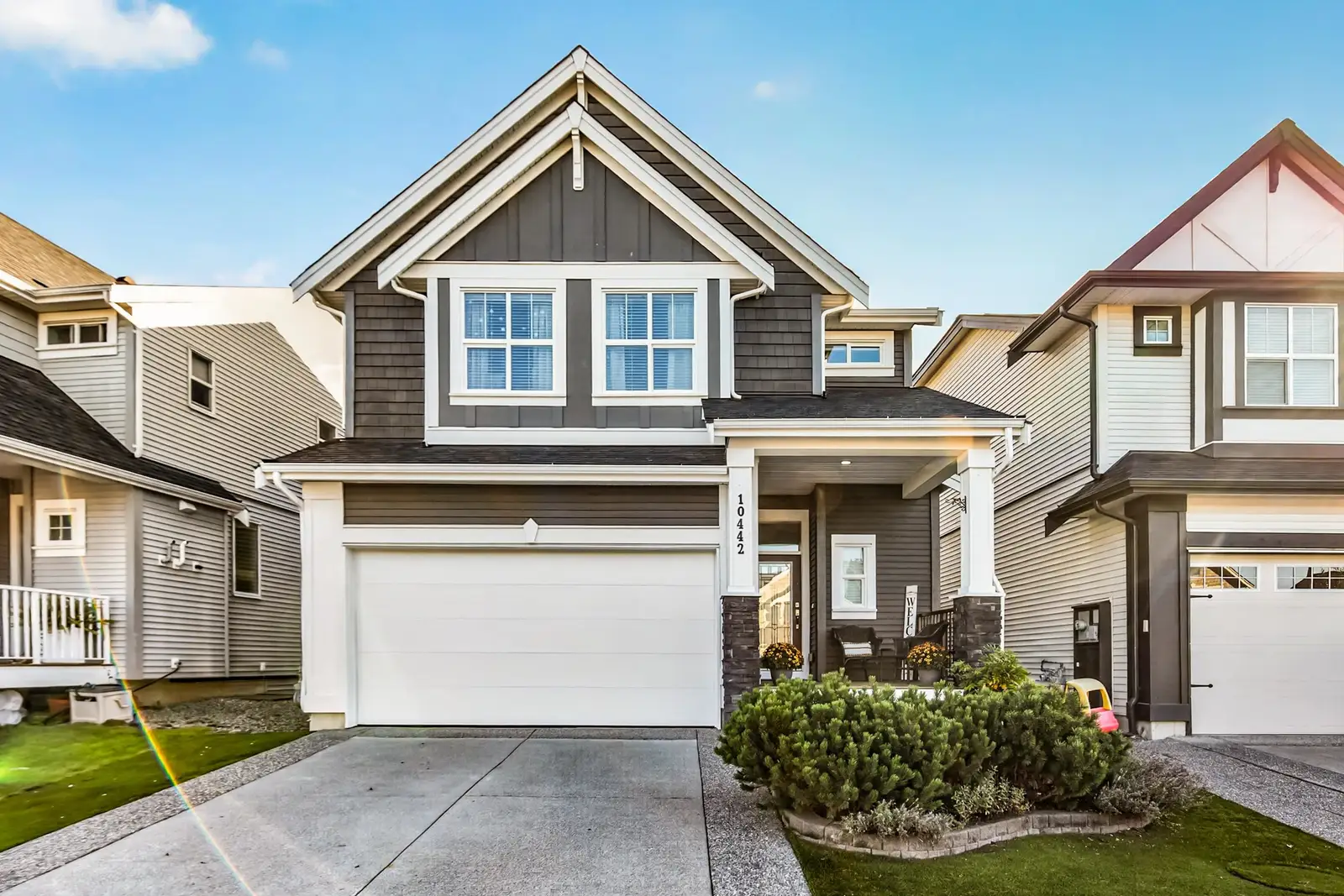 10442 MCEACHERN STREET, Maple Ridge BC V2W 0H8