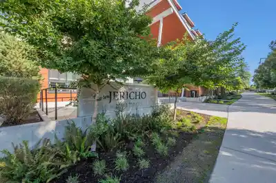 309 20362 72B AVENUE, Langley BC V2Y 5K4