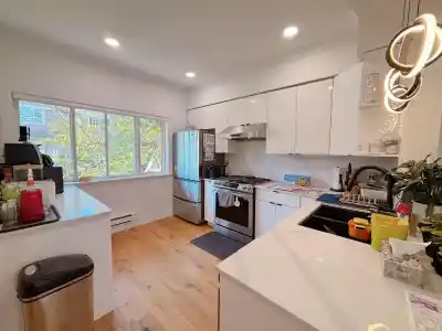 2 9288 KEEFER AVENUE, Richmond BC V6Y 4K9