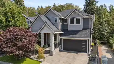 120 169A STREET, Surrey BC V3Z 1N1