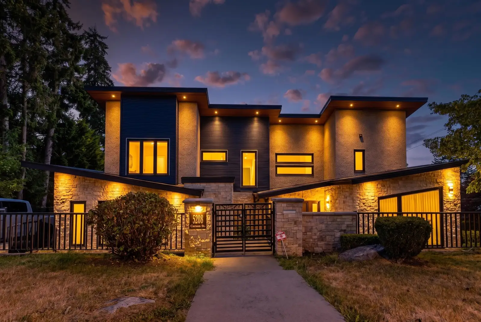 5208 CARSON STREET, Burnaby BC V5J 2Z2