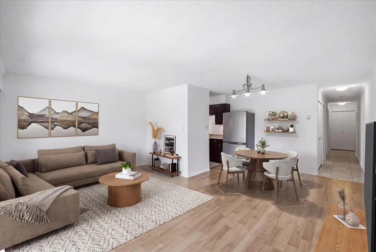 202 212 FORBES AVENUE, North Vancouver BC V7M 3E5