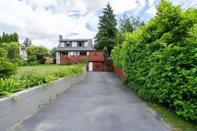 3554 HASTINGS STREET, Port Coquitlam BC V3B 4N4
