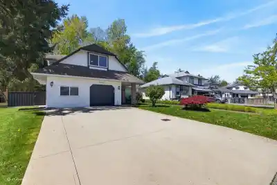 7325 123 STREET, Surrey BC V3W 9J2