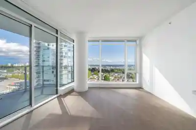 1105 7683 PARK CRESCENT, Burnaby BC V3N 0J3