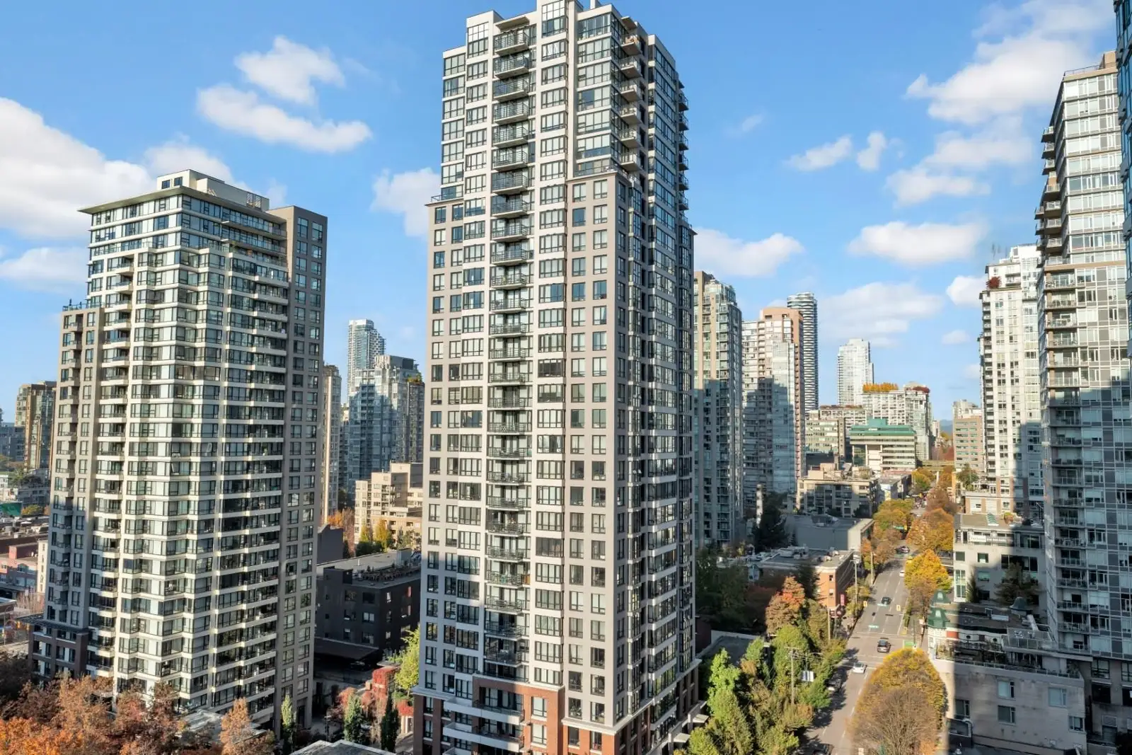 1505 885 CAMBIE STREET, Vancouver BC V6B 2P4