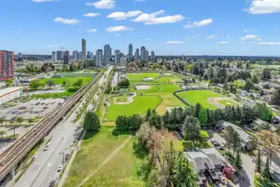 2404 10777 UNIVERSITY DRIVE, Surrey BC V3T 0E6