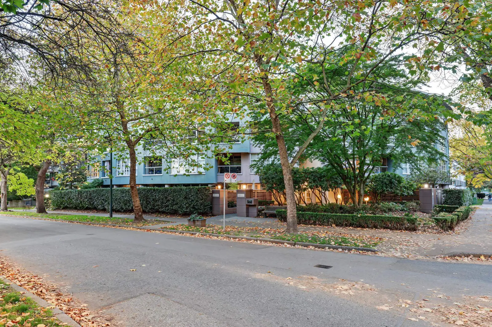 203 1705 NELSON STREET, Vancouver BC V6G 1M6