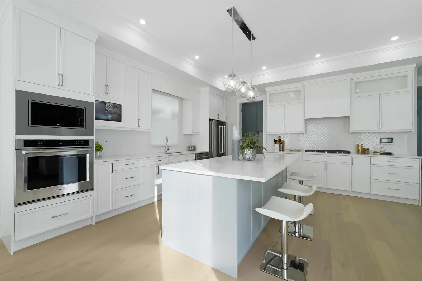6927 205 STREET, Langley BC V2Y 1R2
