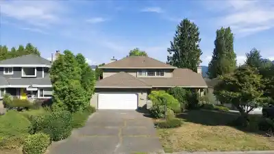 21583 126 AVENUE, Maple Ridge BC V4R 2H1