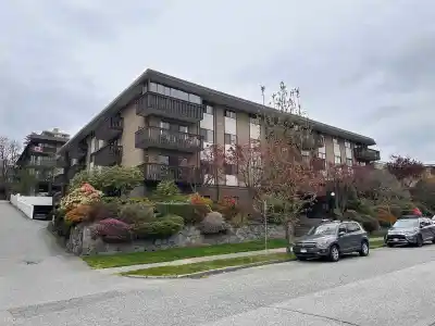 205 120 E 4TH STREET, North Vancouver BC V7L 1H6
