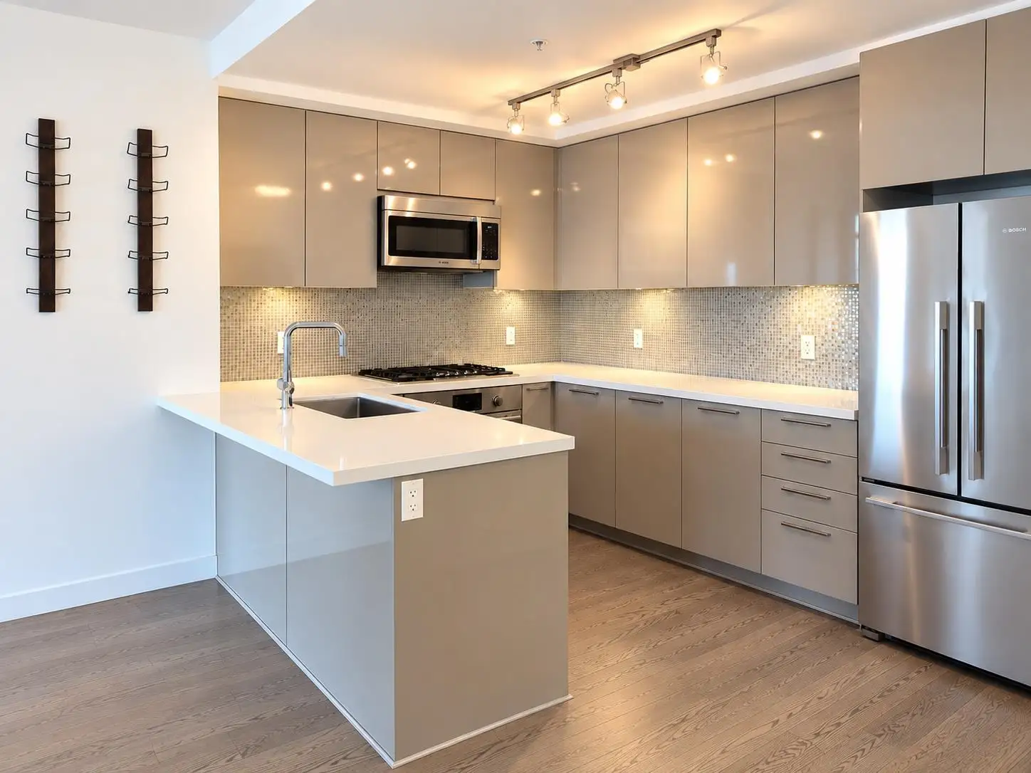 418 10177 RIVER DRIVE, Richmond BC V6X 0S2