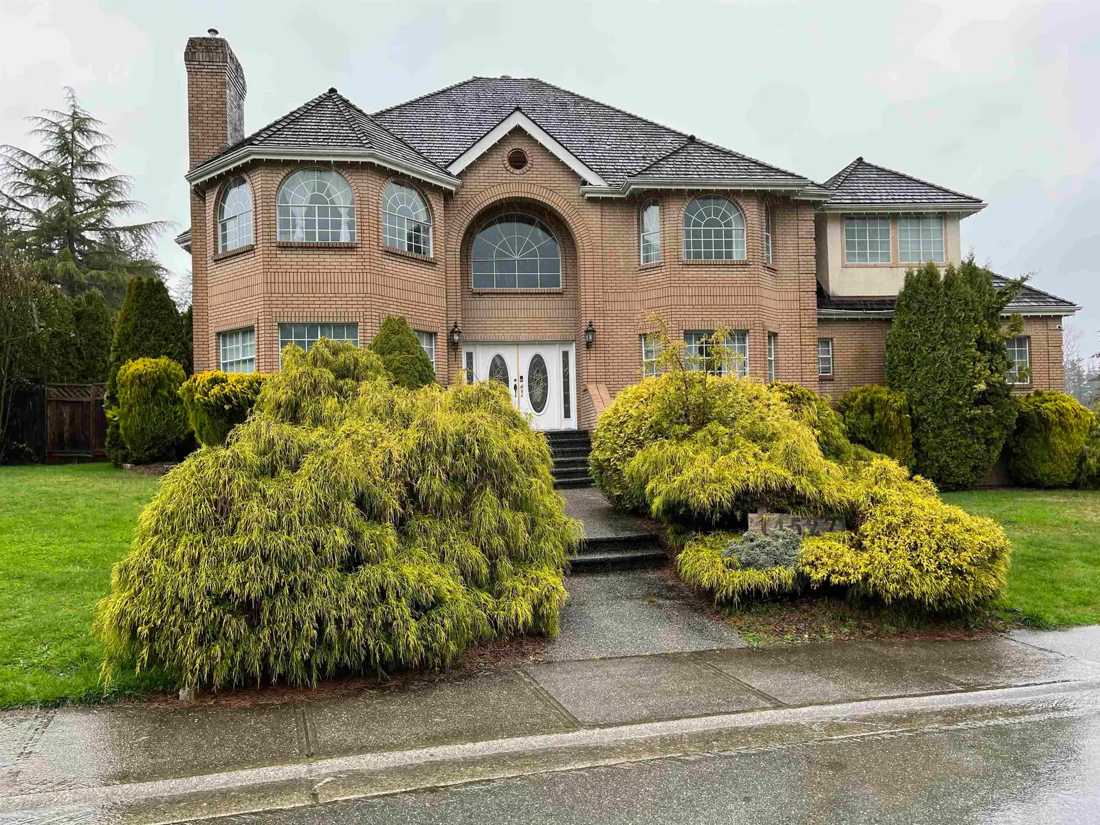 14527 30 AVENUE, Surrey BC V4P 1P9