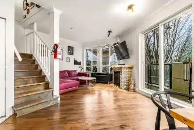 204 815 FIRST STREET, New Westminster BC V3L 2H7