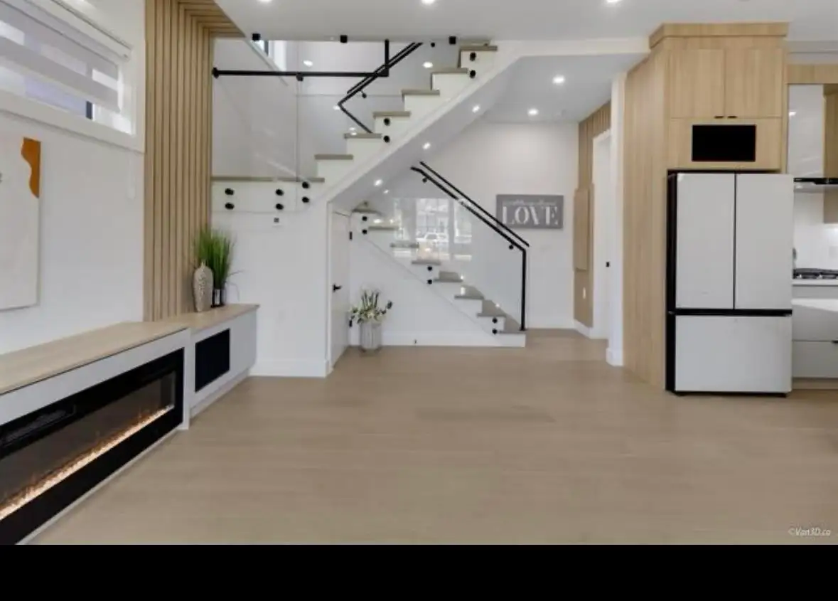 5092 CLARENDON STREET, Vancouver BC V5R 3J5