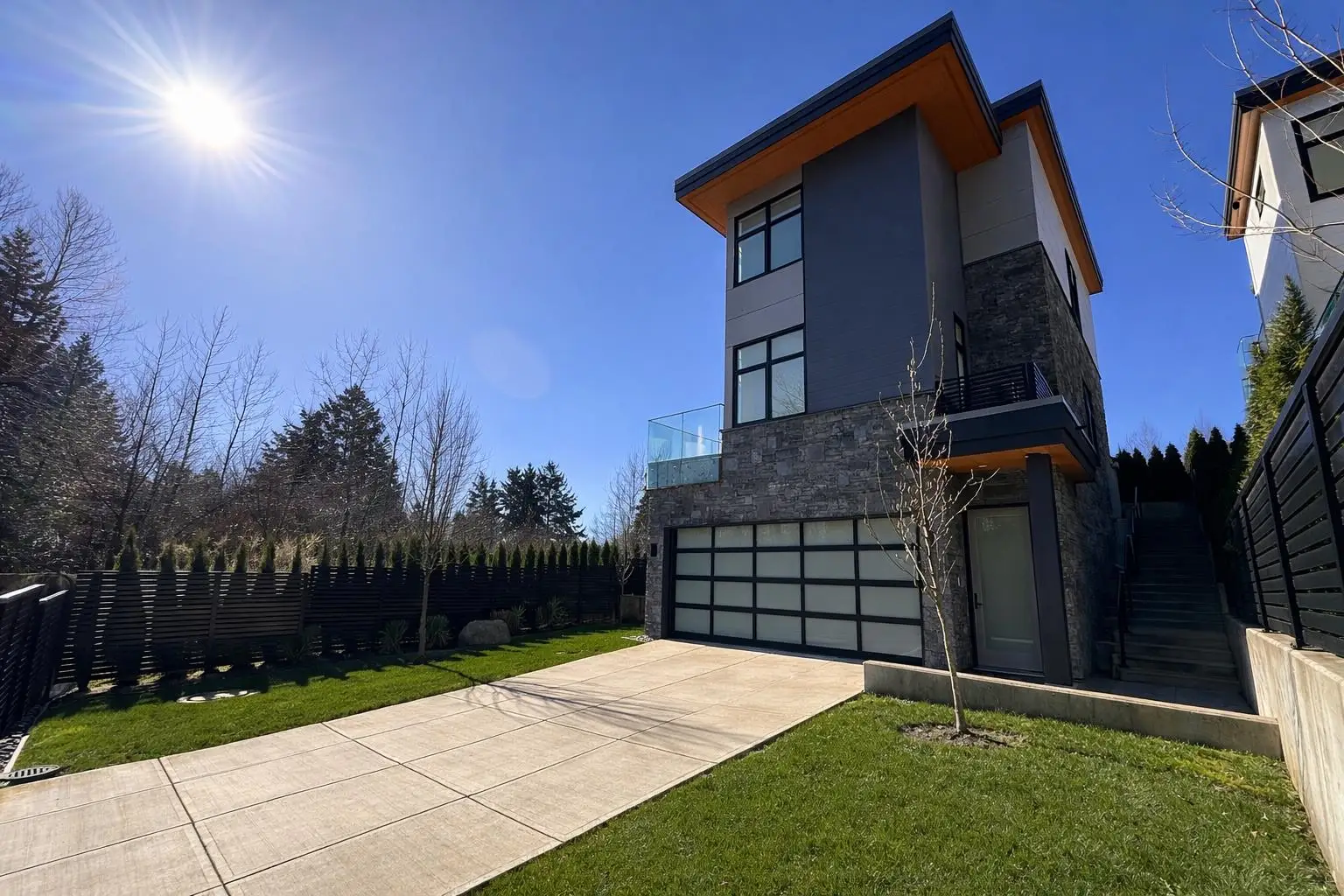 592 ARTHUR ERICKSON PLACE, West Vancouver BC V7T 1J1