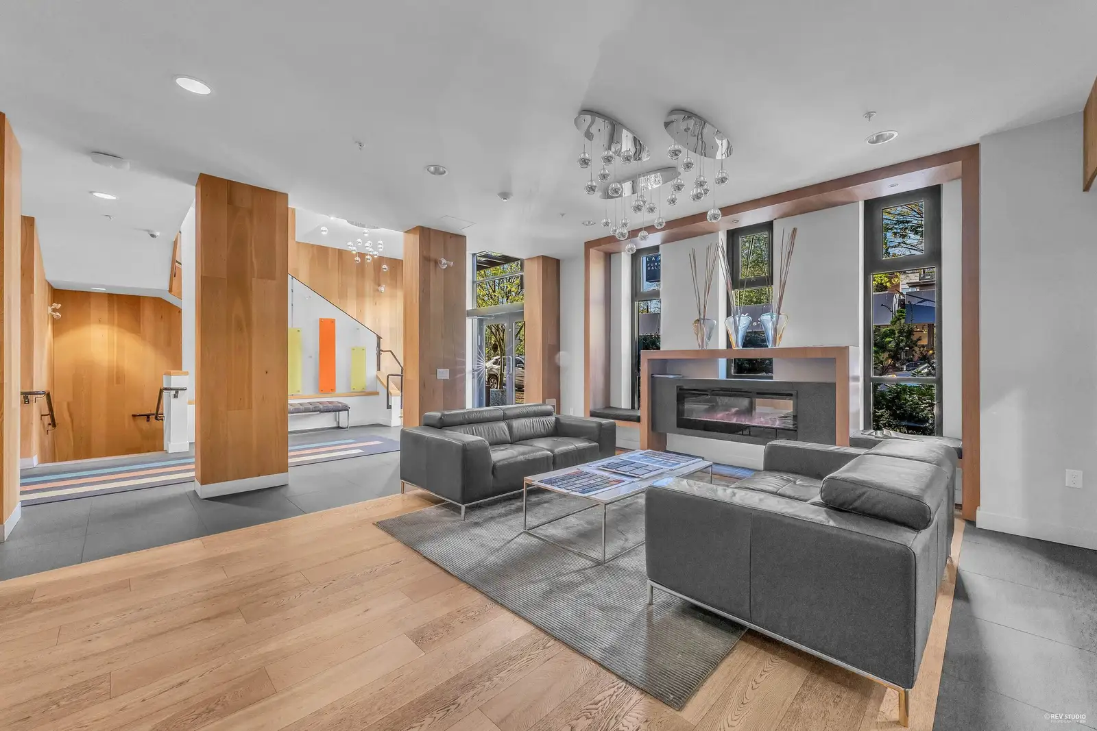 307 733 W 14TH STREET, North Vancouver BC V7M 0C6