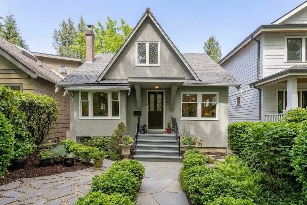 4343 W 11TH AVENUE, Vancouver BC V6R 2L9