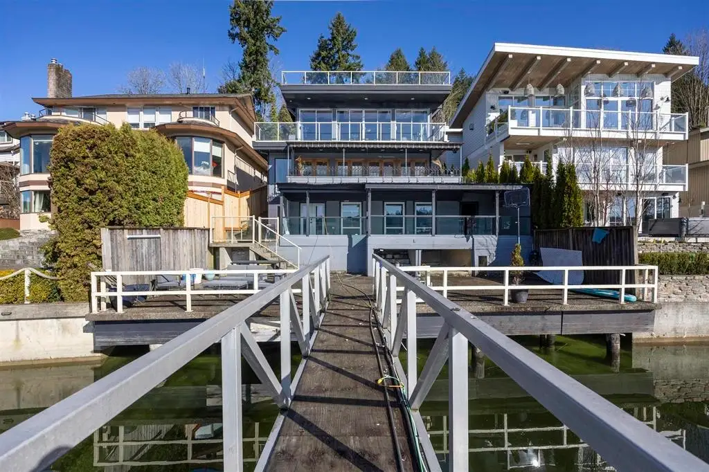 936 ALDERSIDE ROAD, Port Moody BC V3H 3A6