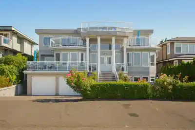 15441 ROYAL AVENUE, White Rock BC V4B 1N2