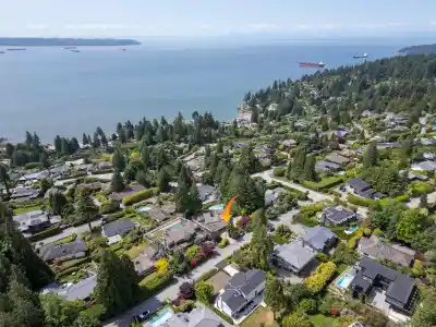 3180 WESTMOUNT PLACE, West Vancouver BC V7V 3G3