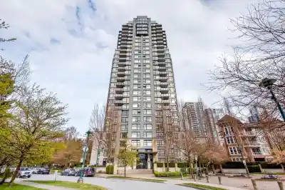 2502 5380 OBEN STREET, Vancouver BC V5R 6H7