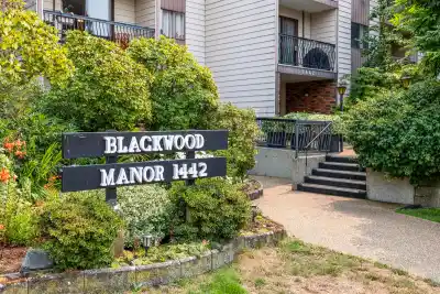 306 1442 BLACKWOOD STREET, White Rock BC V4B 3V5