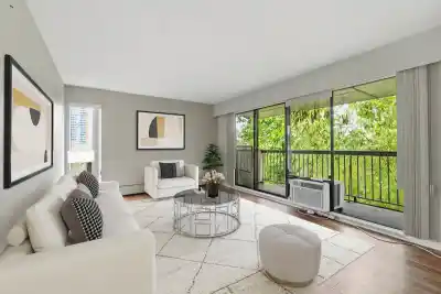 310 590 WHITING WAY, Coquitlam BC V3J 3R9