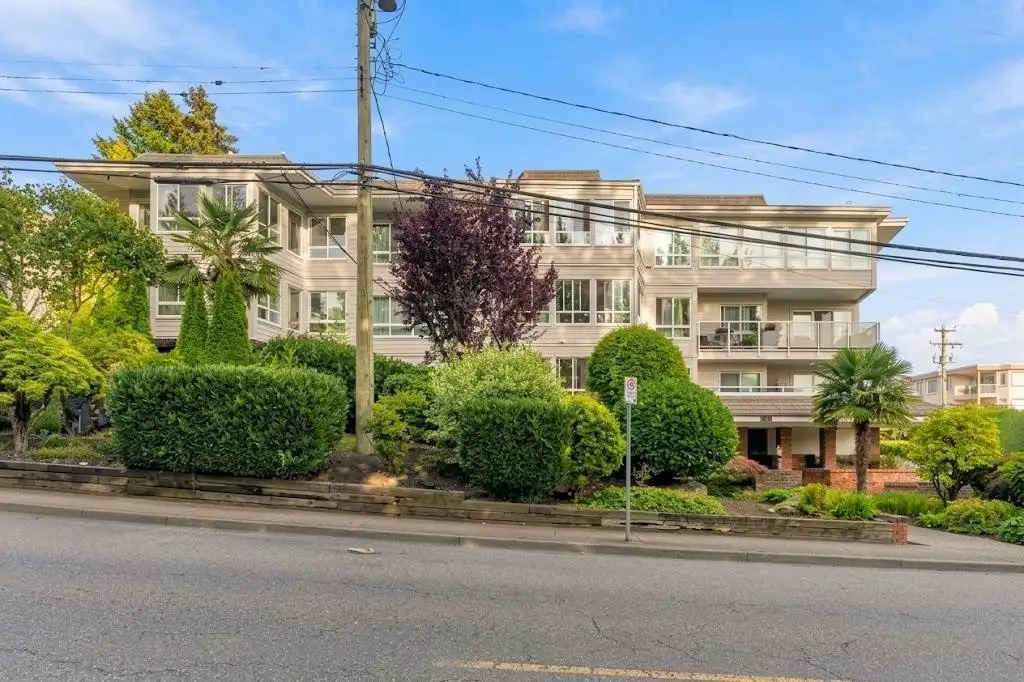 102 1322 MARTIN STREET, White Rock BC V4B 3W5