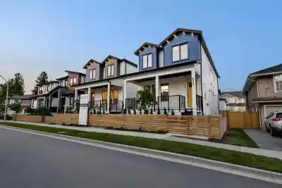 102 6350 138 STREET, Surrey BC V3X 1E6
