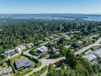 661 ANDOVER CRESCENT, West Vancouver BC V7S 1Y4