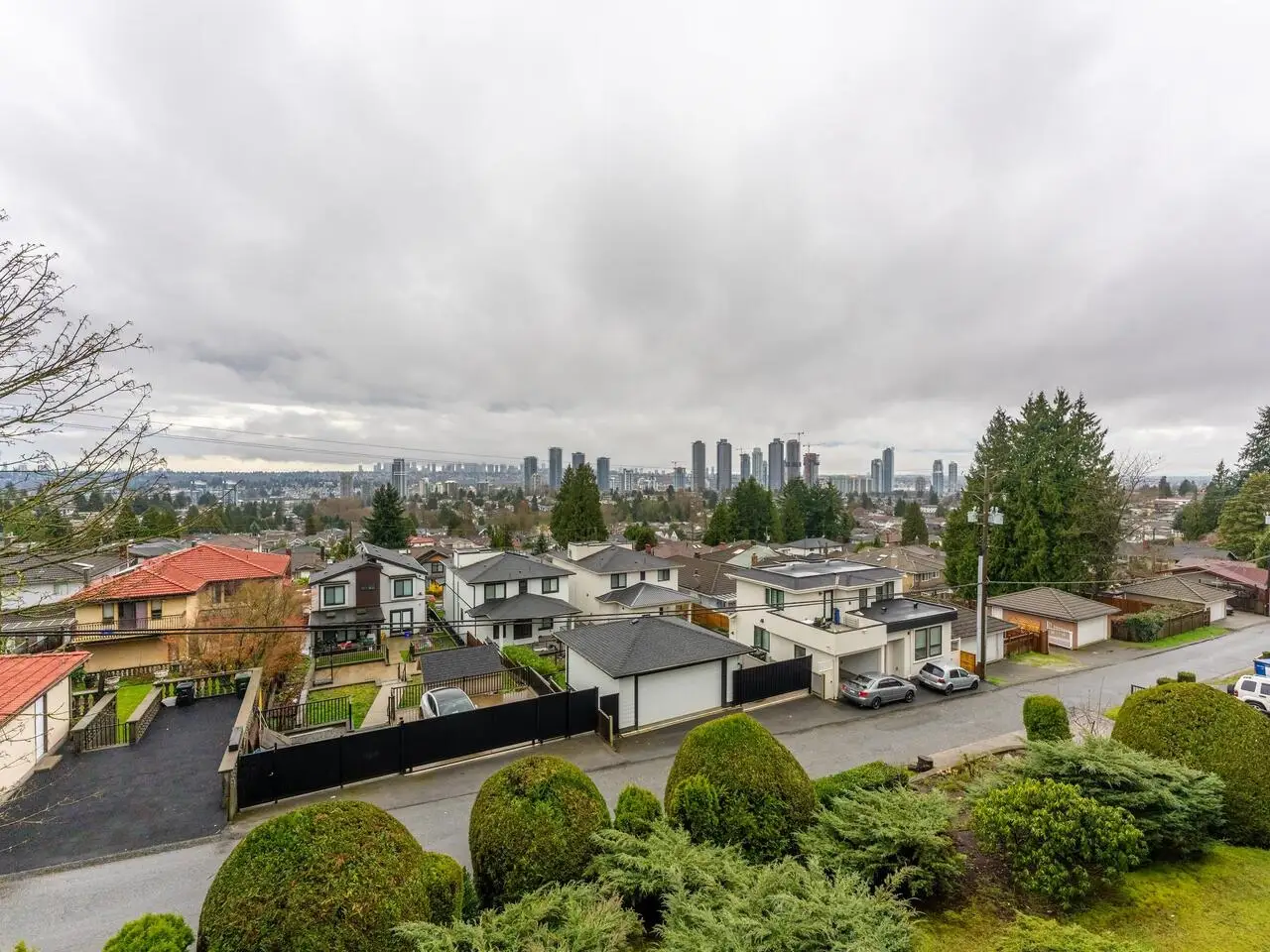 307 5340 HASTINGS STREET, Burnaby BC V5B 1R1
