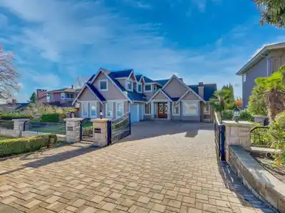 6296 AUBREY STREET, Burnaby BC V5B 2E1